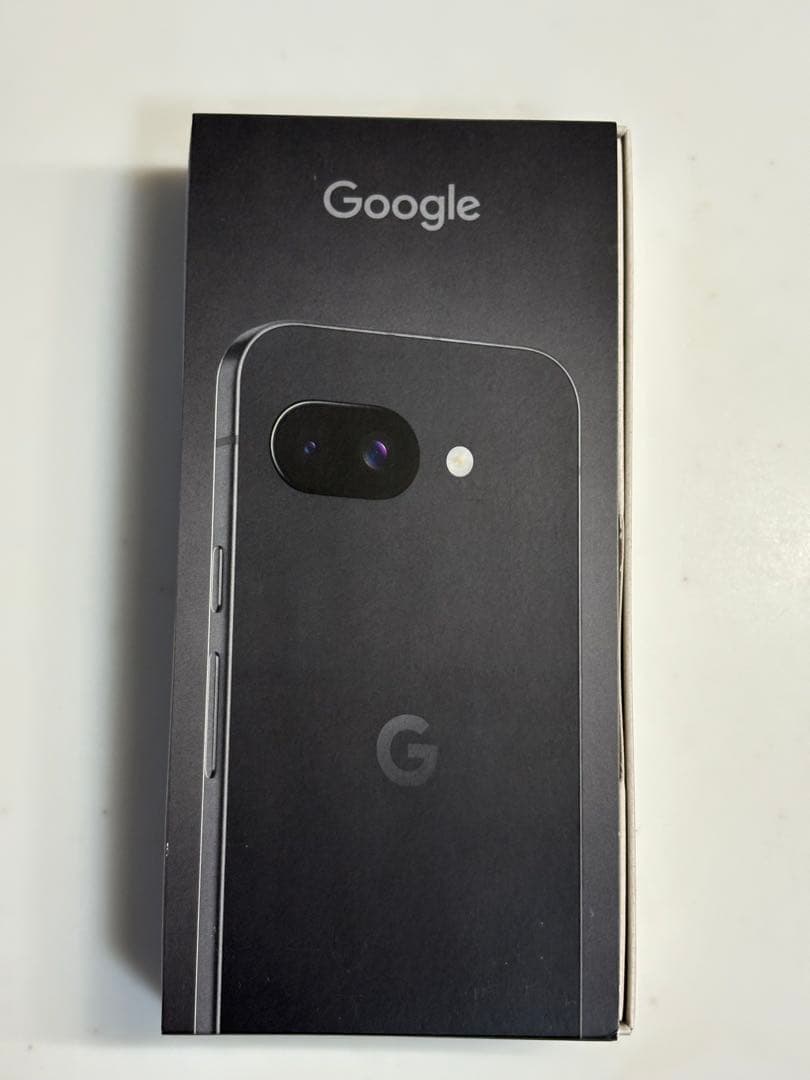 Google Pixel 9a Obsidian 本体 spigenケース付き