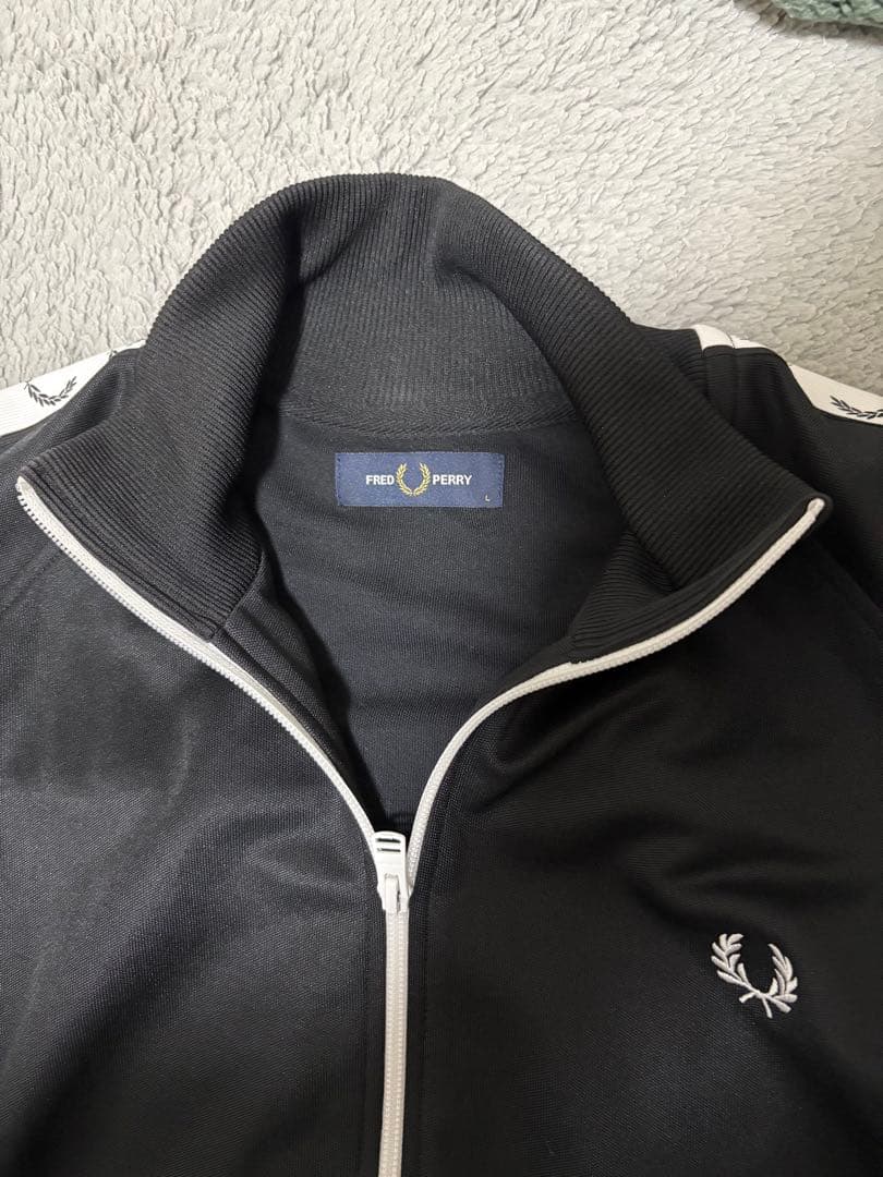 フレッドペリー　トラックジャケット