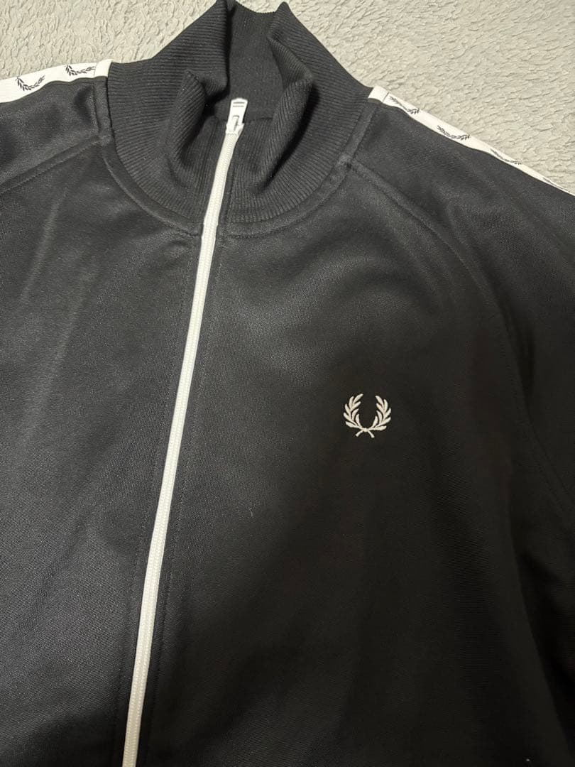 フレッドペリー　トラックジャケット