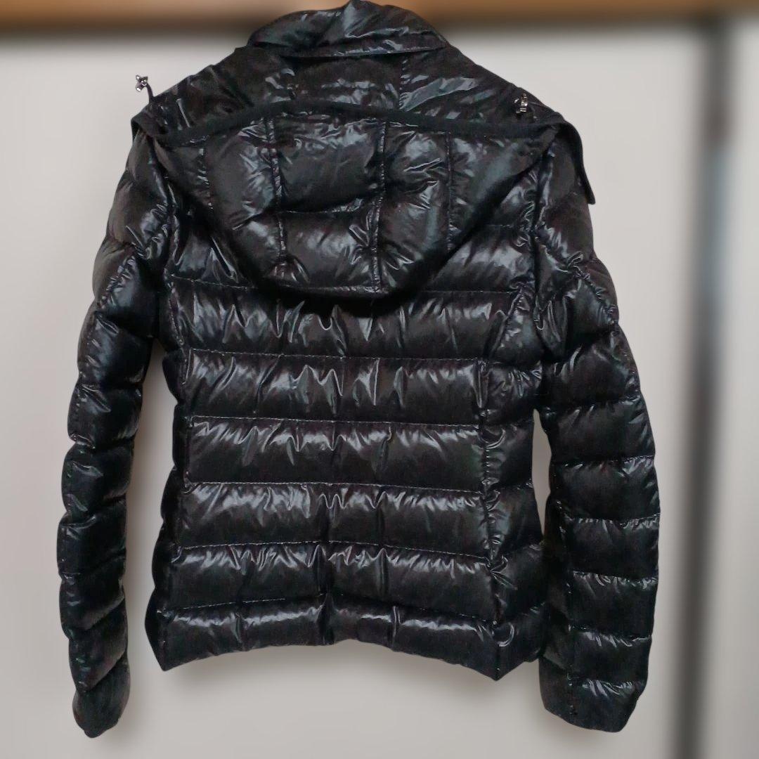 MONCLER (美品)ブラック (国内正規品)ダウンジャケット フード付き