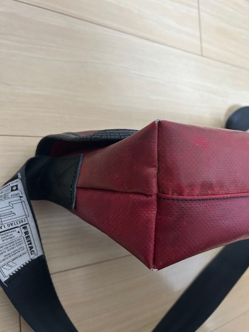 FREITAG メッセンジャーバッグ レッド