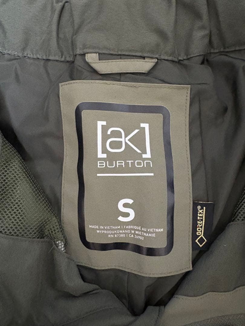 【値下げ中】Burton [ak] スノーボードウェア S カーキ