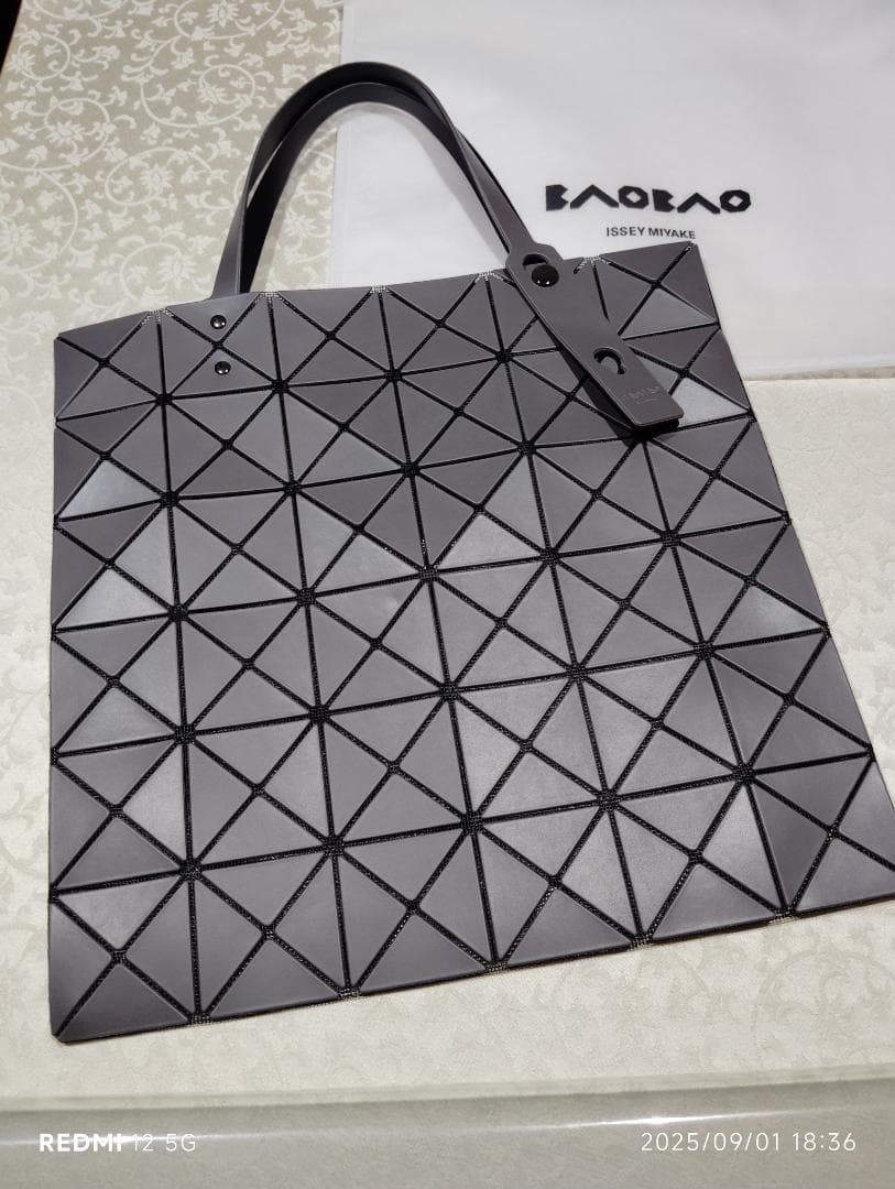 美品BAO BAO ISSEY MIYAKE エコバッグ グレー