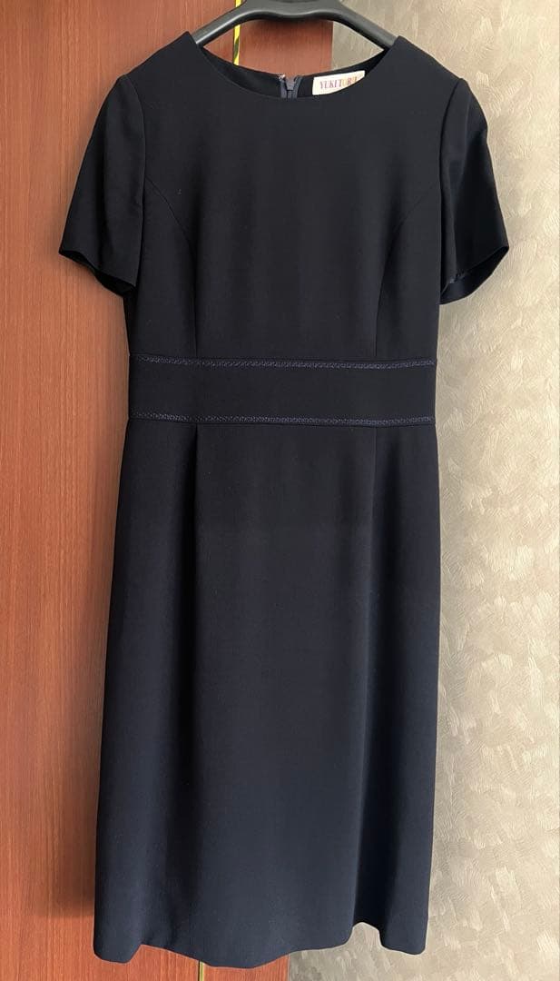 【美品】お受験 スーツ　ワンピース　ユキトリイ　濃紺　七五三