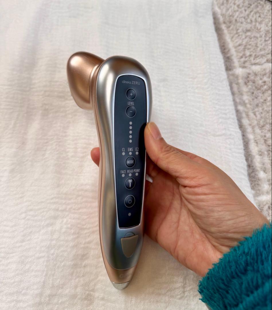 direia ZERU 美顔器 LEDライト付き