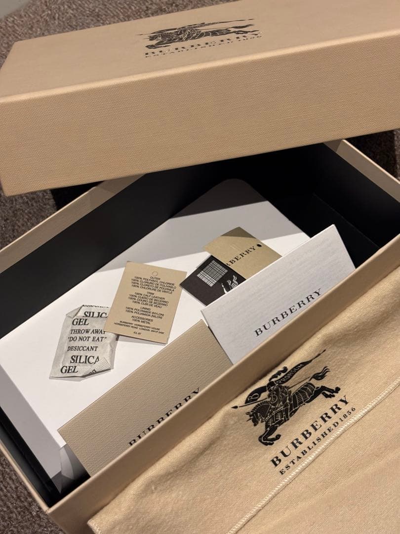 Burberry 長財布 ベージュ/ブラウン