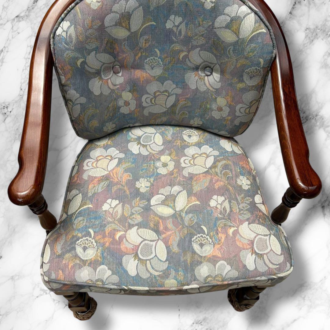 カリモク　クラシックアームチェア　花柄　美品　木製フレーム　高級インテリア