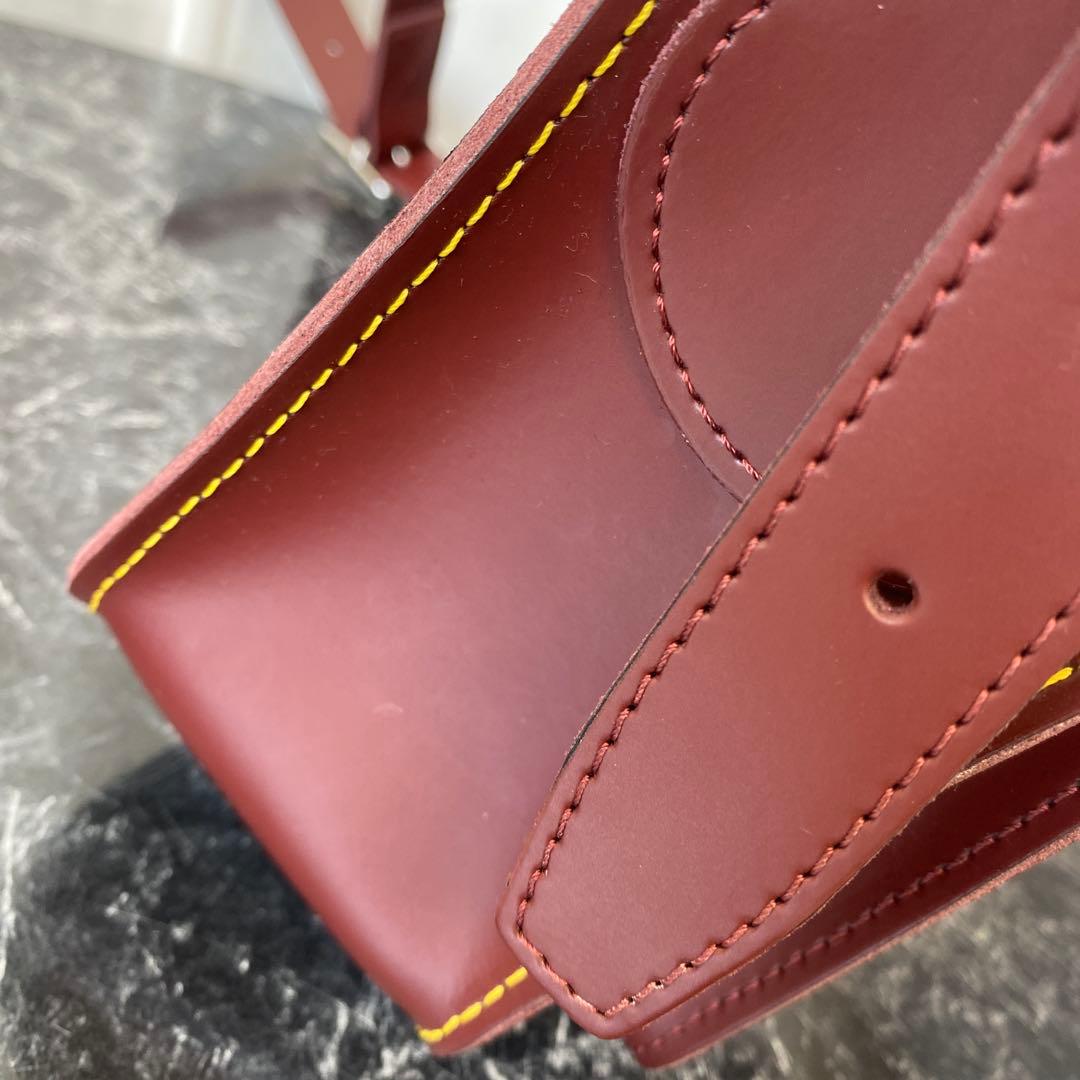 ドクターマーチン サッチェルバッグ ショルダーバック 11インチ ボルドー