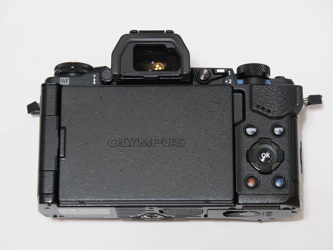 デジタルカメラ OLYMPUS OM-D EM-5 MARKII