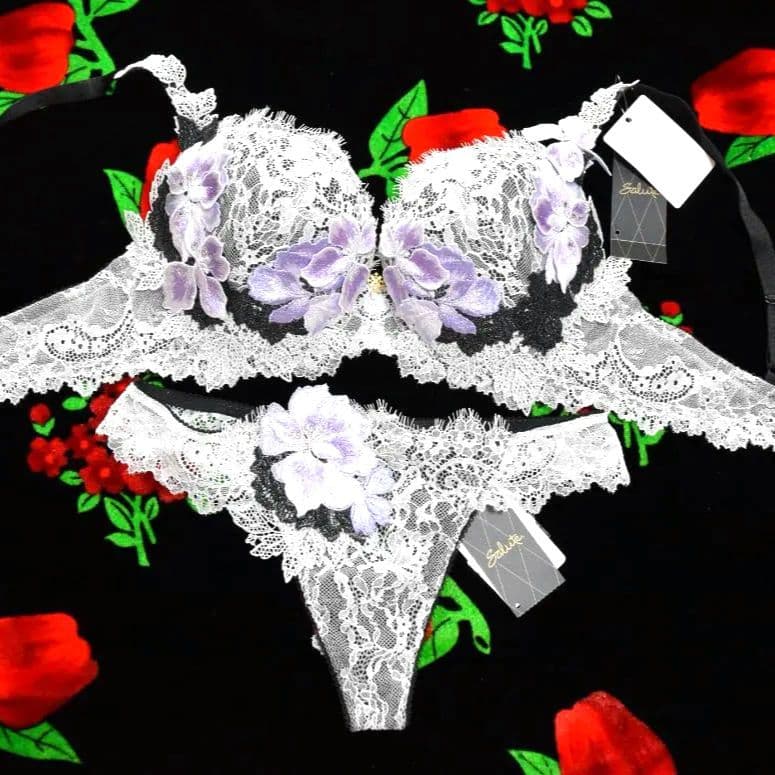 新品☆ワコール☆サルート、店舗限定☆６９G・メキシコ☆ＩＶ☆Ｆ７０＆ソングＭ