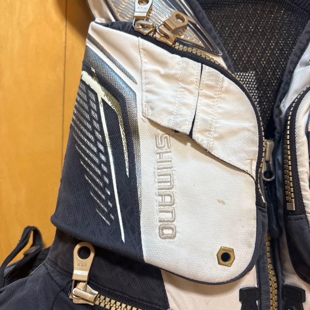 SHIMANO LIMITED PRO ライフジャケット ネイビー/ホワイト