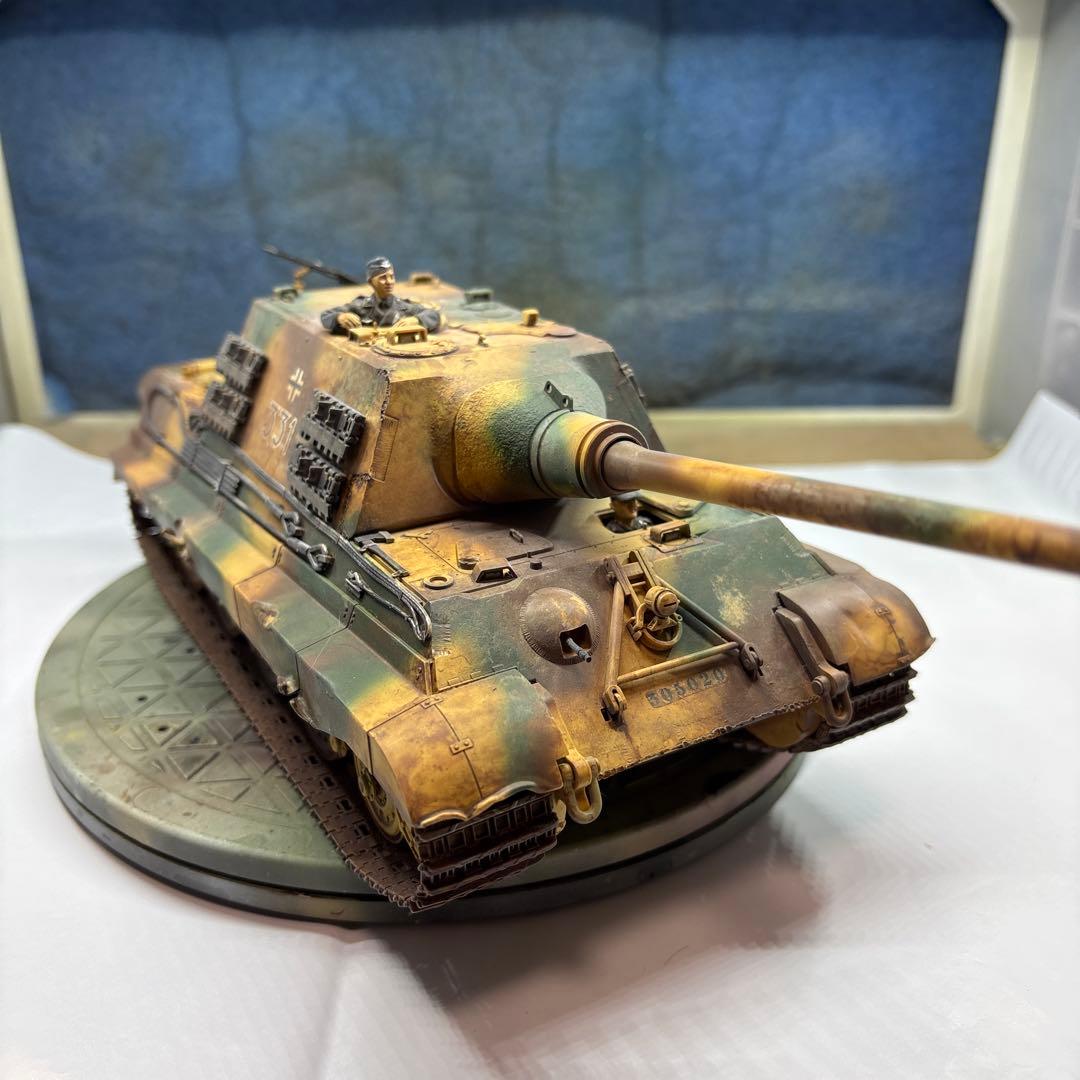 タミヤ 1/35 ドイツ陸軍 重駆逐戦車 ヤークトタイガー 初期生産型　完成品