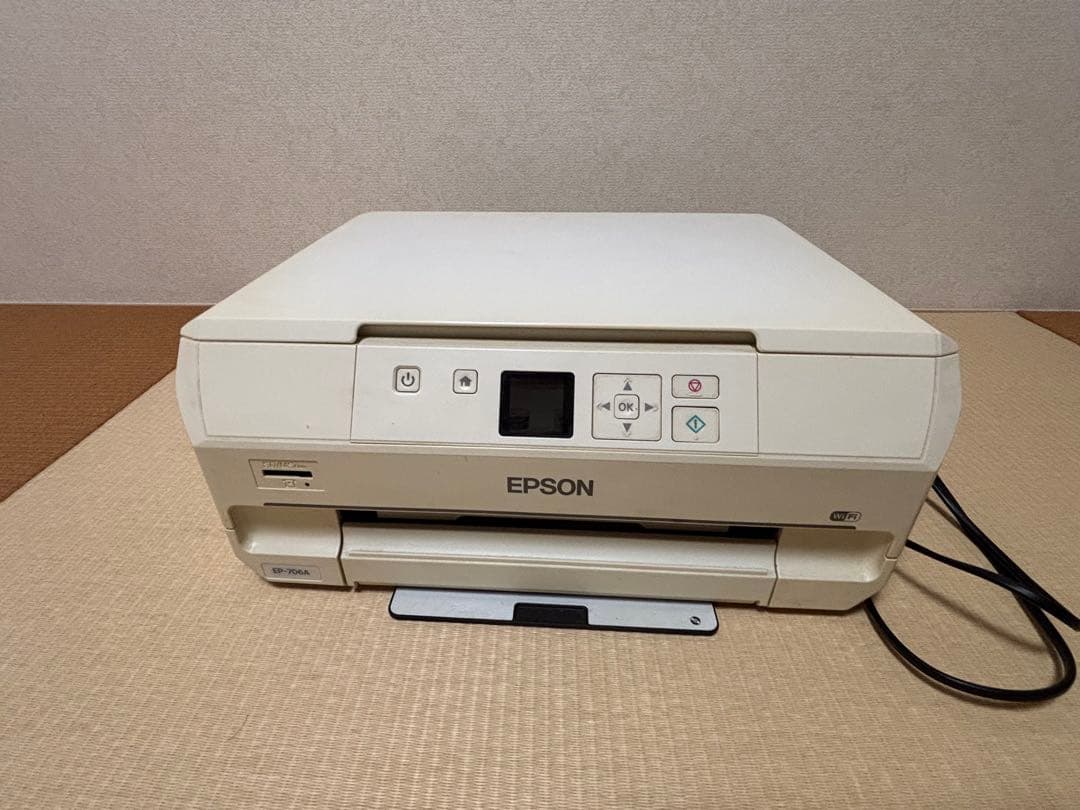EPSONプリンター本体　EP-706A