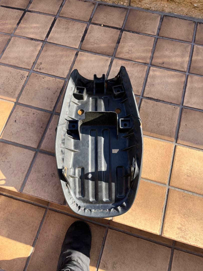 HONDA エイプ50/100シートAPE50/100ヨンフォア仕様加工ベースに