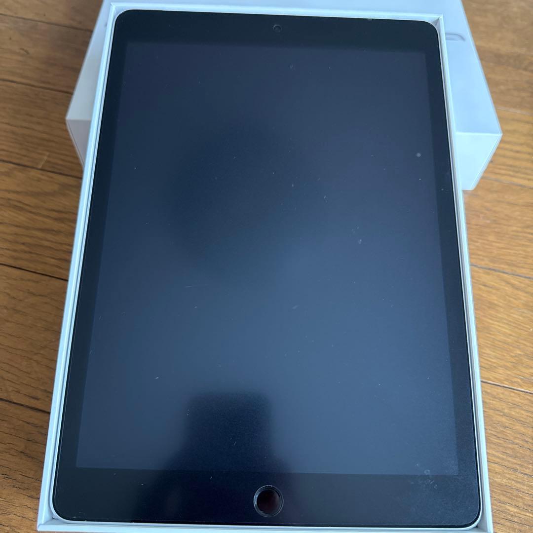 iPad第9世代wi-fi +Cellularシルバー箱ありバッテリー100%
