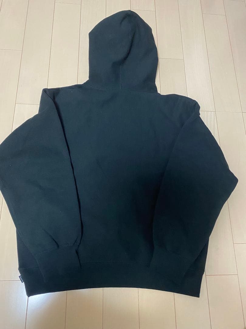 美品2024 シュプリーム　BOX LOGOフーディー　Mサイズ　確実正規品