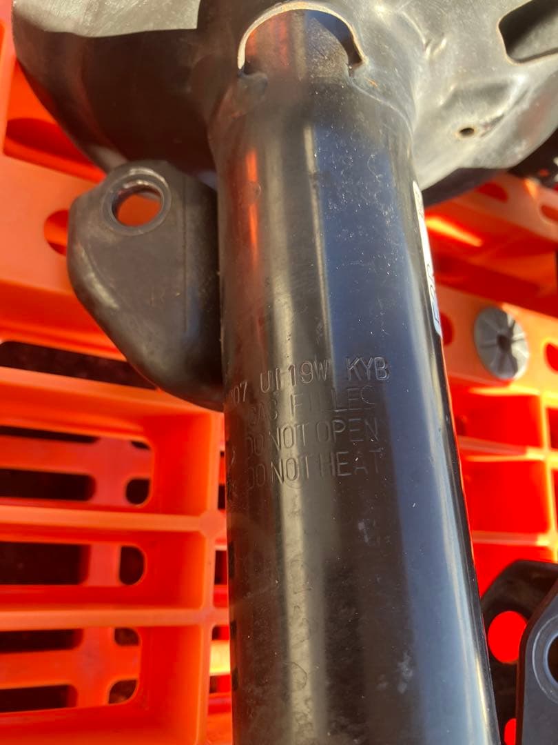 カローラアクシオ（純正足回り）