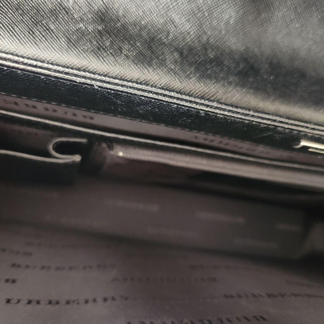 Burberry 高級ビジネスバッグ　ダレスバック　鍵付き　サフィアーノレザー