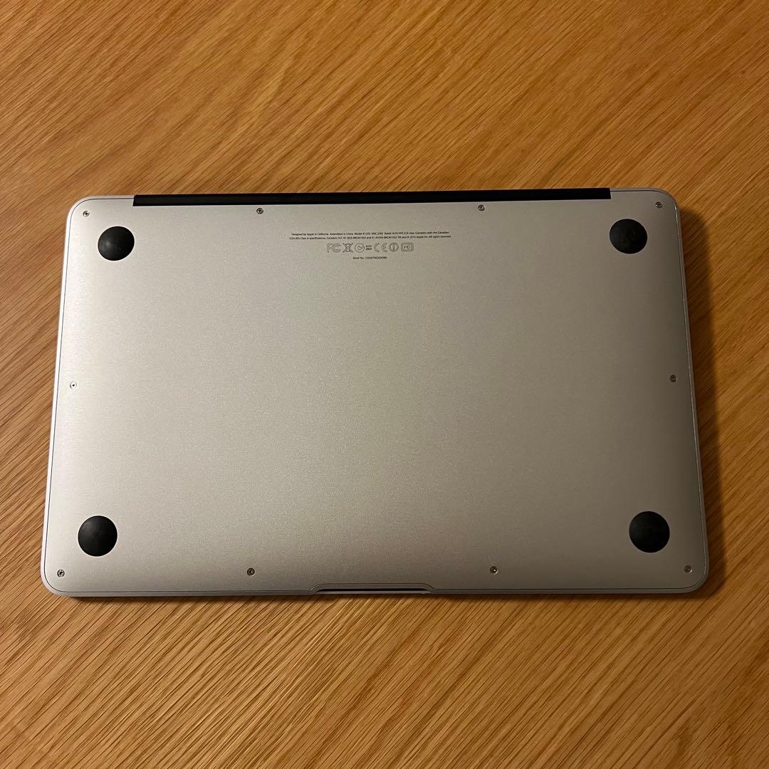 Apple MacBook Air 11インチ　2010