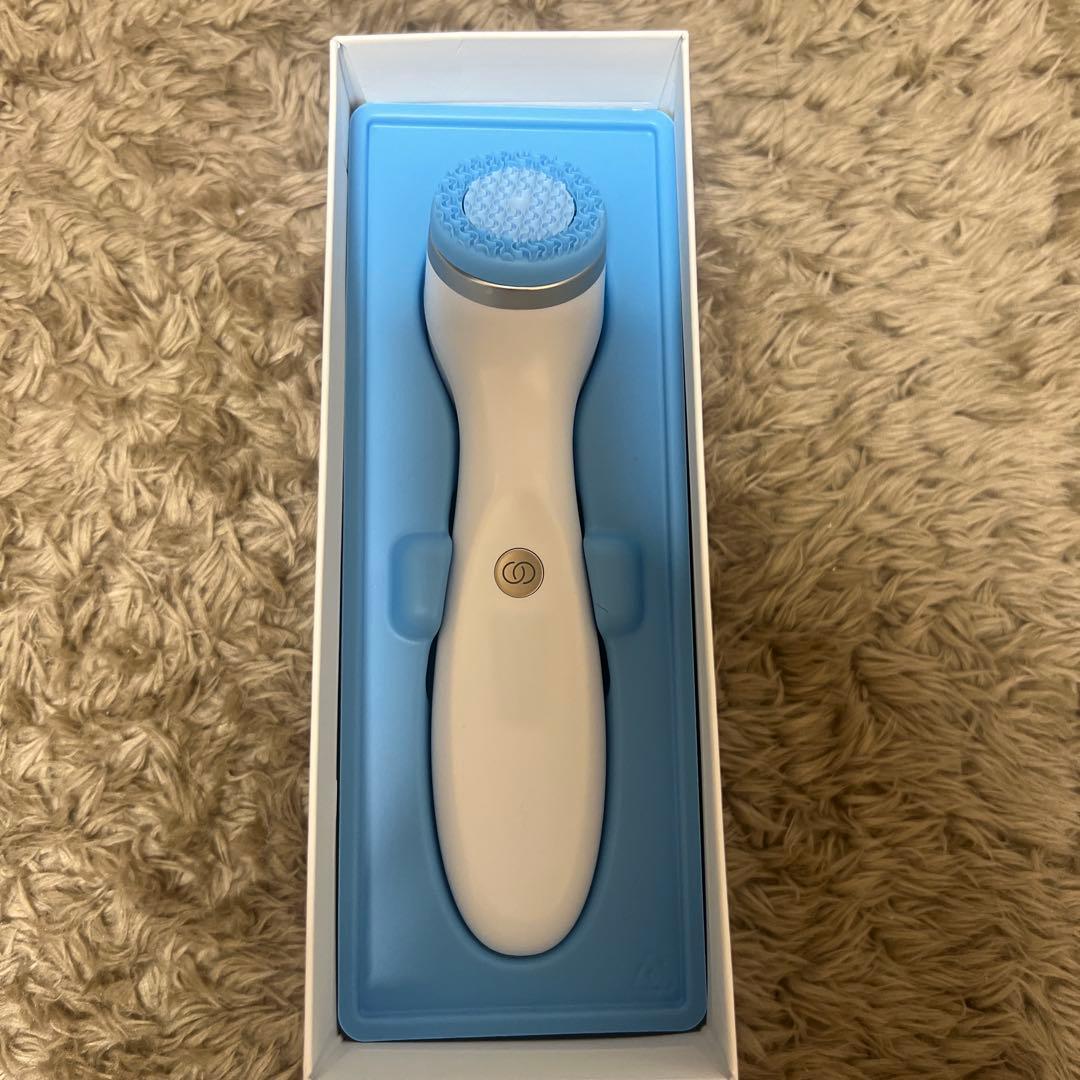 Lumina 美顔器 ホワイト USB充電ケーブル付き