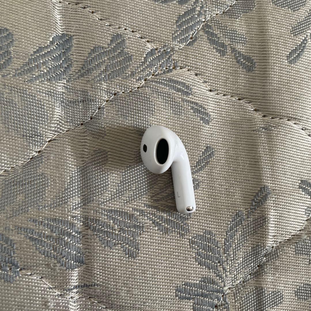 AirPods4本体 ホワイト