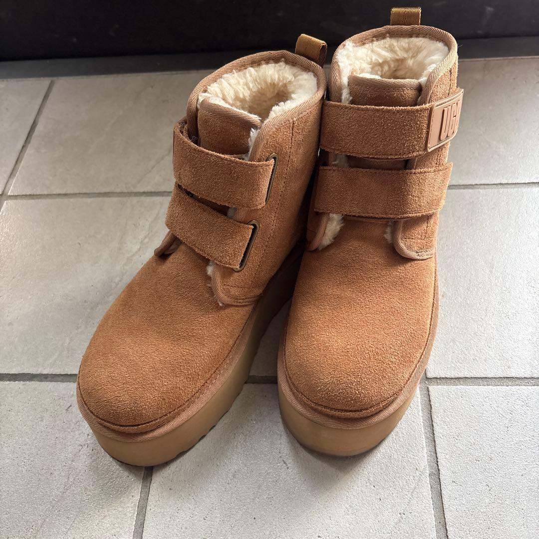 UGG W NEUMEL PLATFORM ニューメルプラットフォーム 24cm