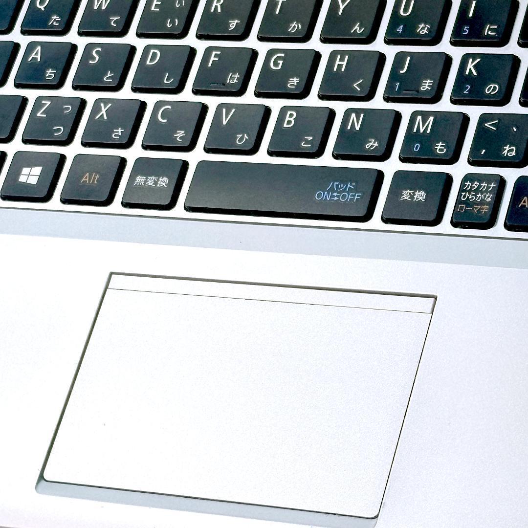 コンパクトサイズ☆corei5・メモリ8GB・SSD・Win11・ノートパソコン