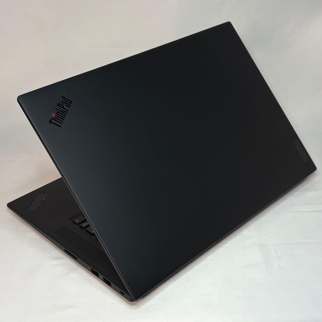 美品 ThinkPad P1 Gen5 i7 64GB 4TB RTX 3070