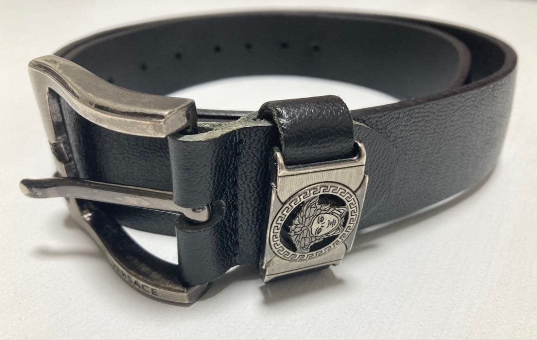 ヴェルサーチ メデューサ ベルトバックル シルバー ブラック ベルト幅約37mm