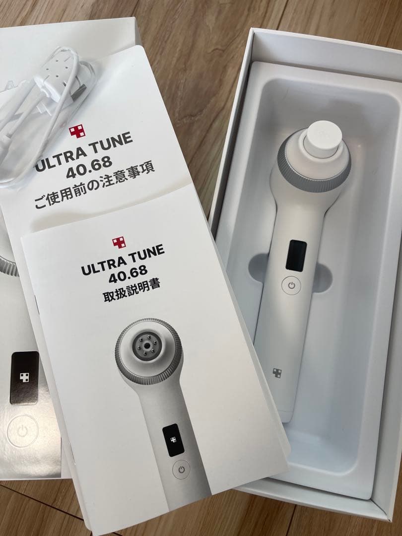 【正規品・美品】AGE-R ULTRA TUNE 40.68 美顔器