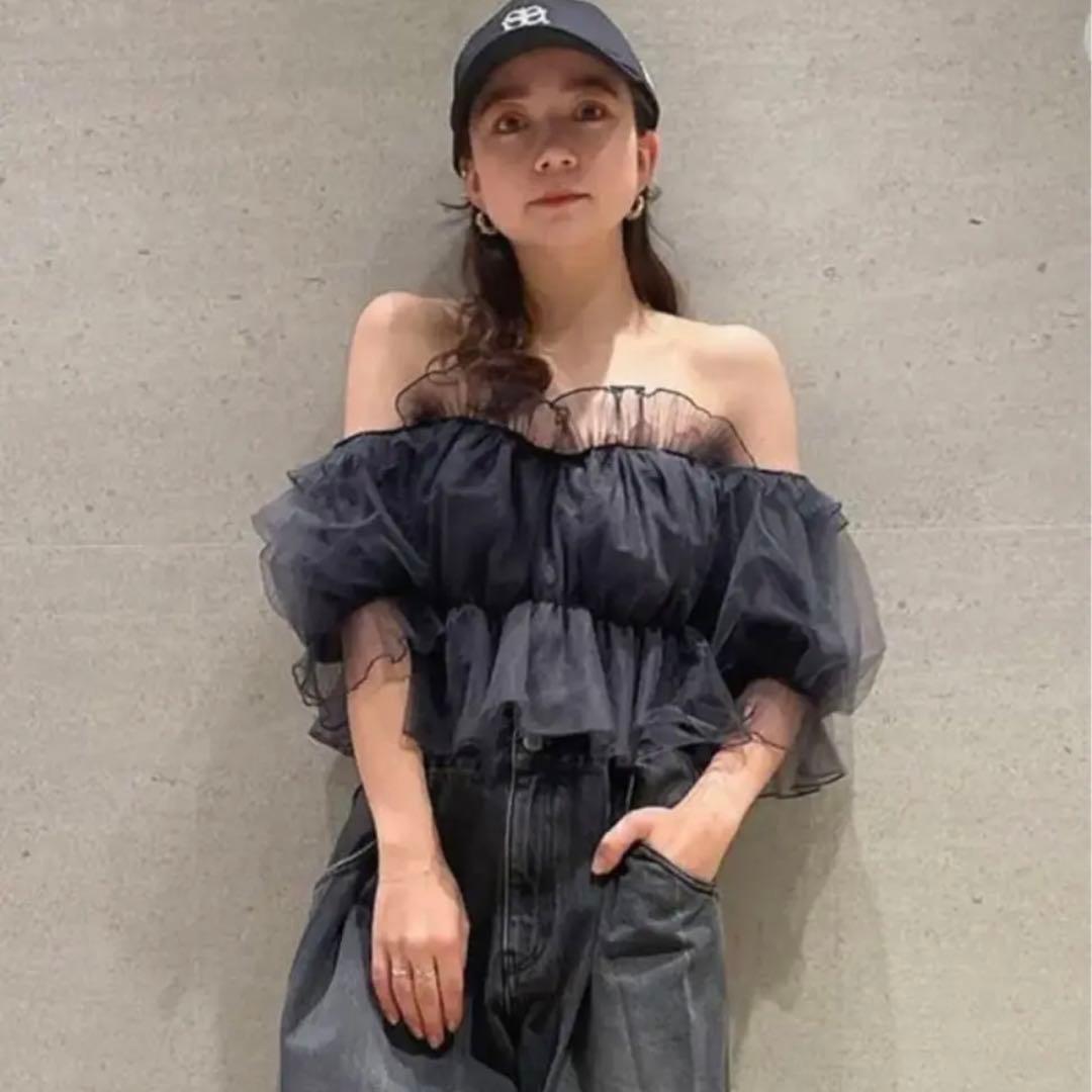 snidel スナイデル　ボリュームギャザーフリルオフショルブラウス