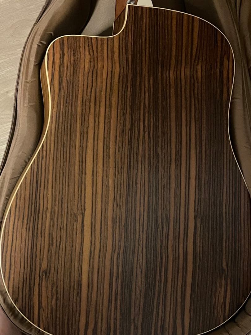 Taylor 210ce アコースティックギター