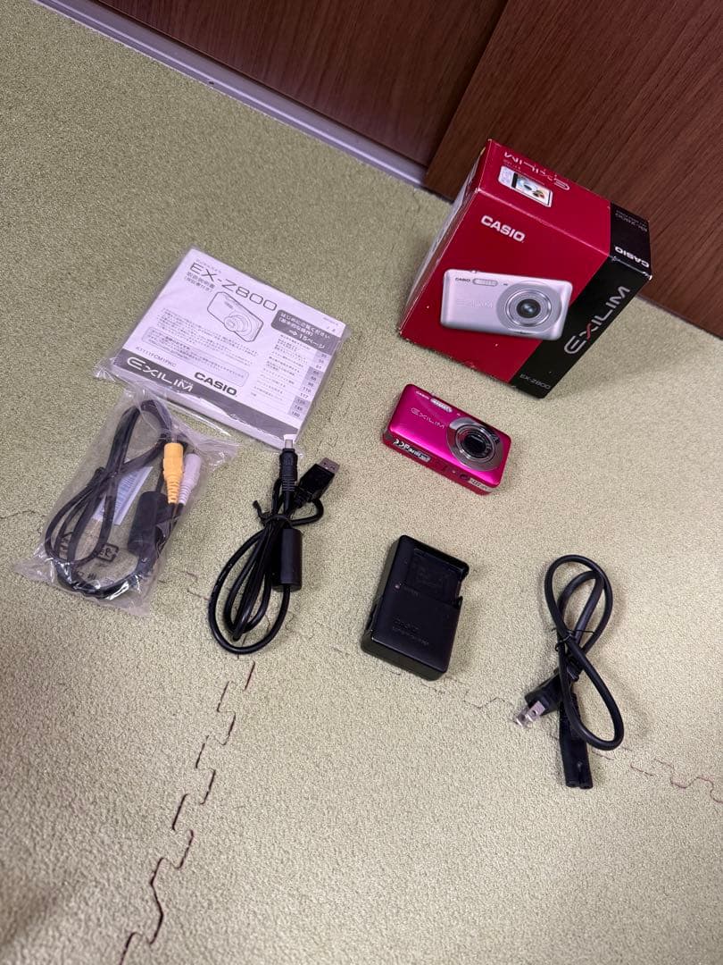 CASIO EX-Z800 コンパクトデジタルカメラ　チェリーピンク　箱付き