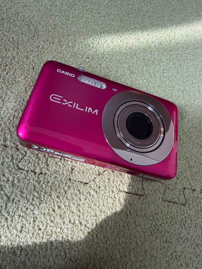 CASIO EX-Z800 コンパクトデジタルカメラ　チェリーピンク　箱付き