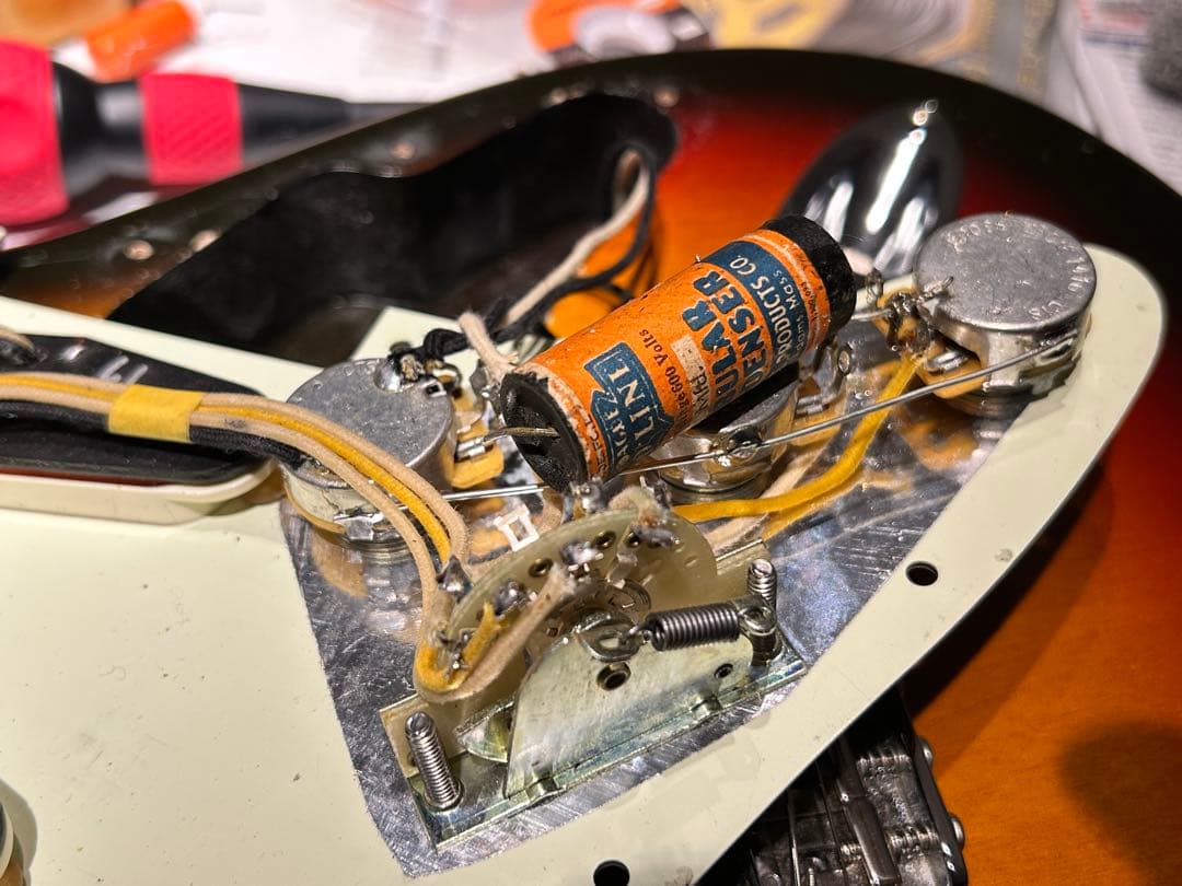 ろ　　K.nyui KNST ストラトキャスター2015年製