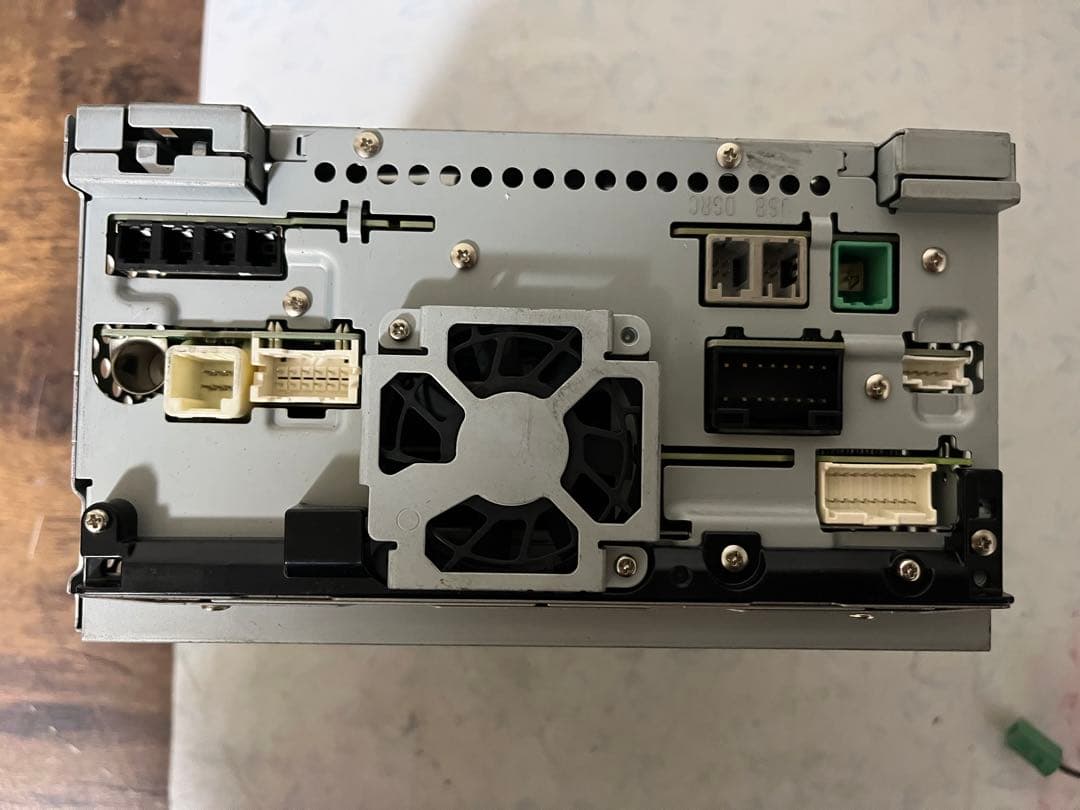 ECLIPSE製ナビ　AVNーR10W { R }