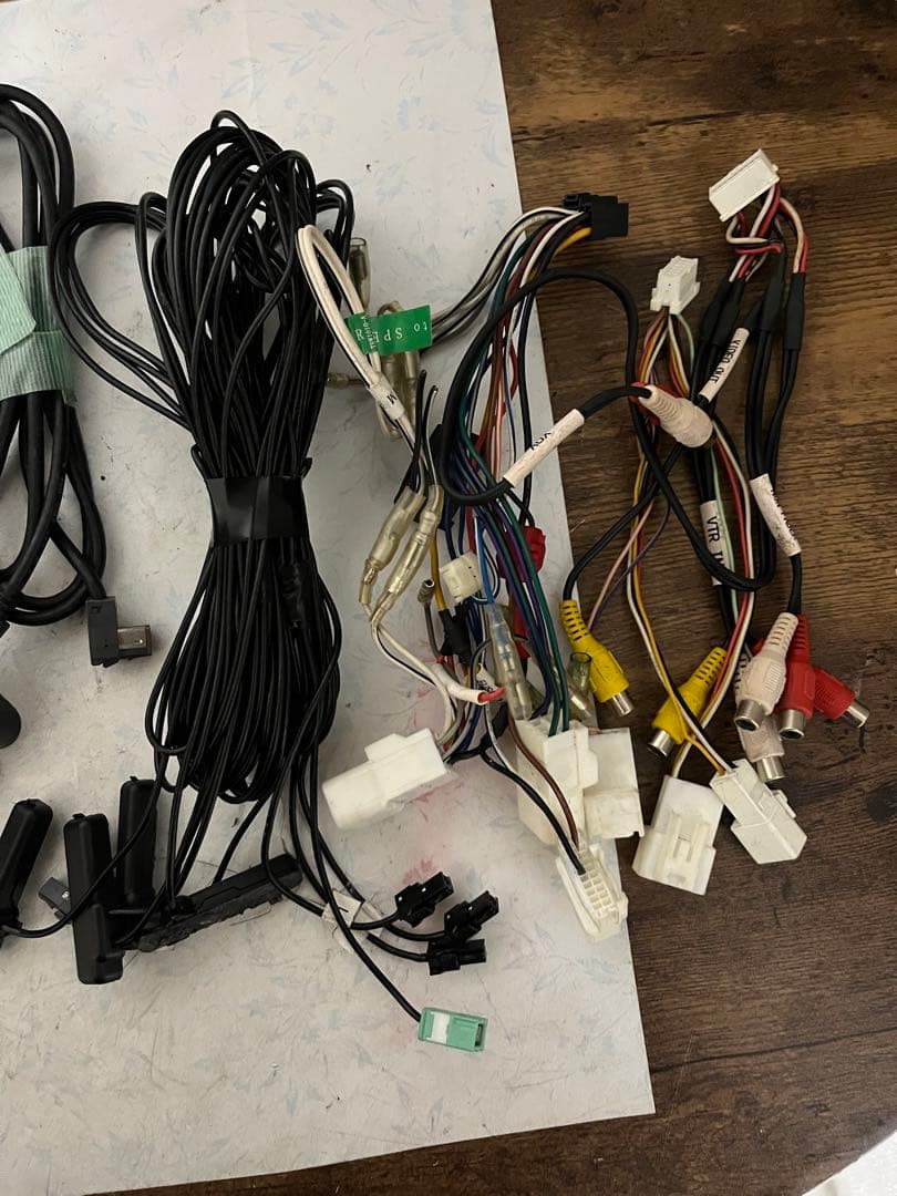 ECLIPSE製ナビ　AVNーR10W { R }