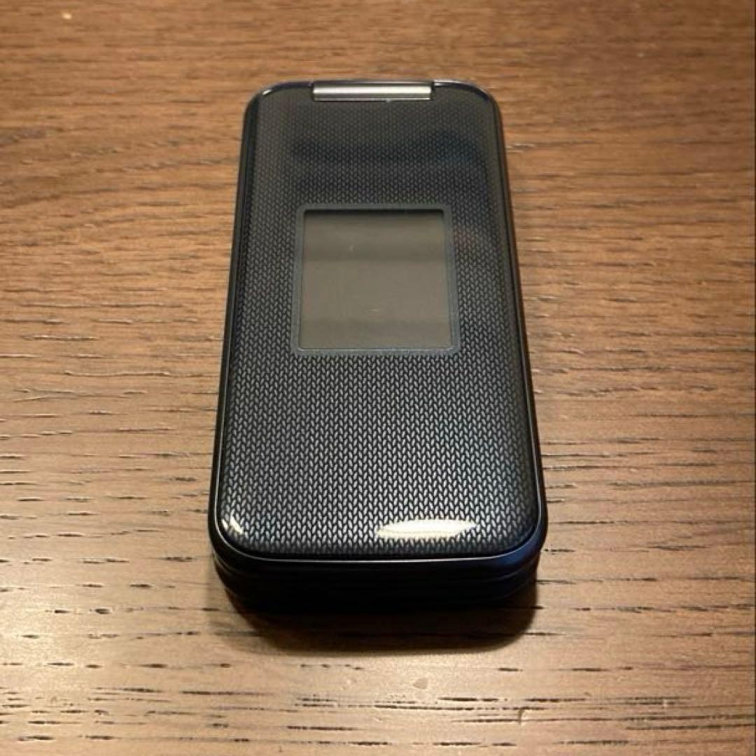 docomo らくらくホン F-41Fセット　ネイビー