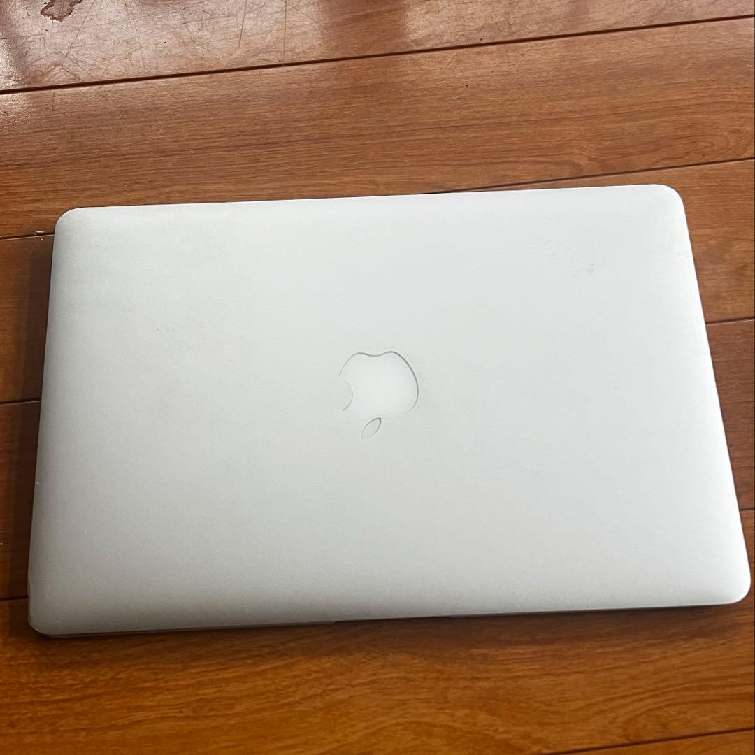 Apple MacBook Air 2017シルバー 充電器付き