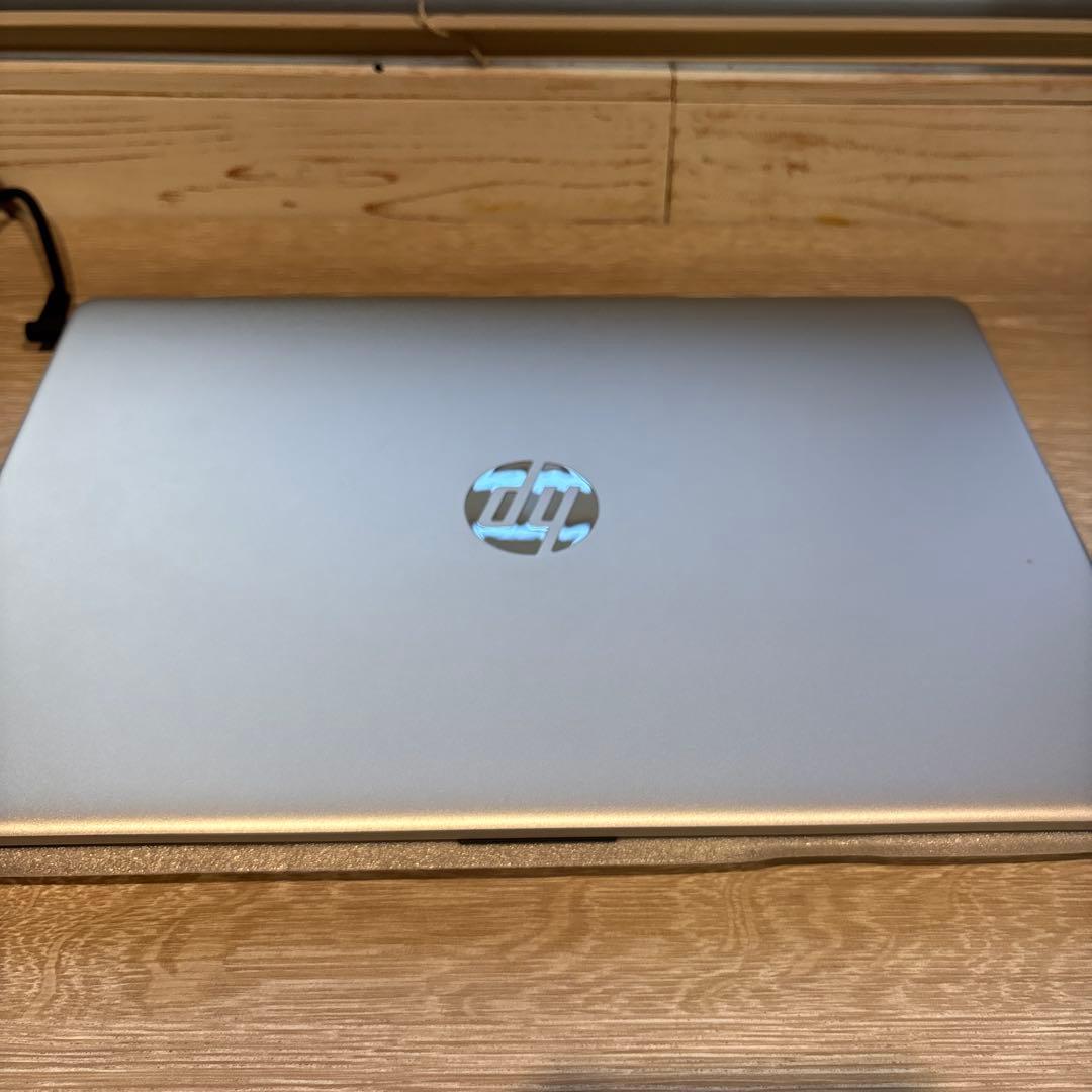 HP Laptop 15s-eg3026AU シルバー 本体