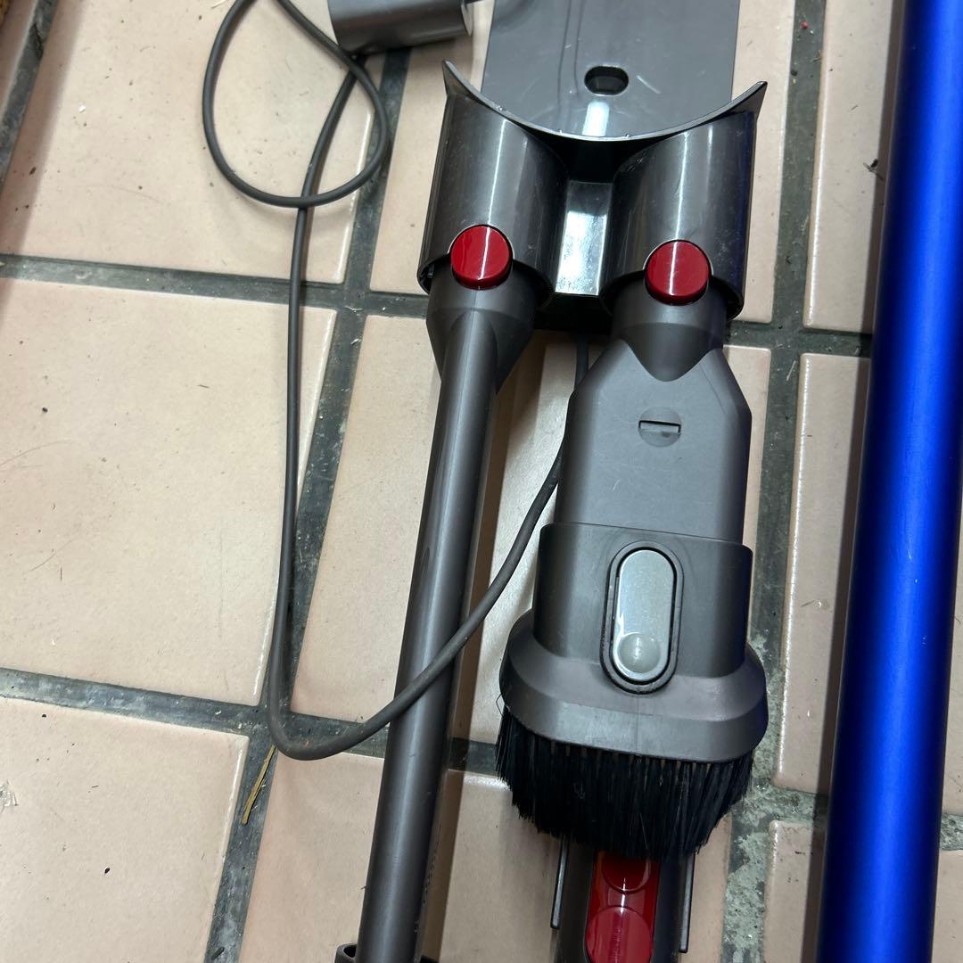 Dyson V8 Slim Fluffy コードレス掃除機