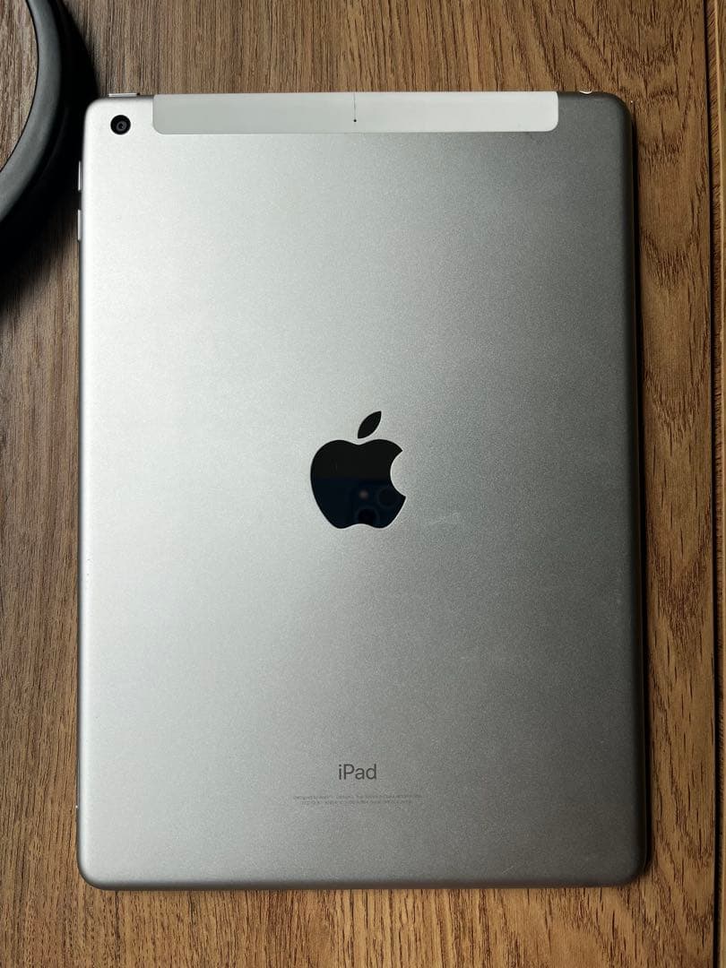 【中古】 iPad 第6世代Wi-Fi+Cellular スペースグレイ