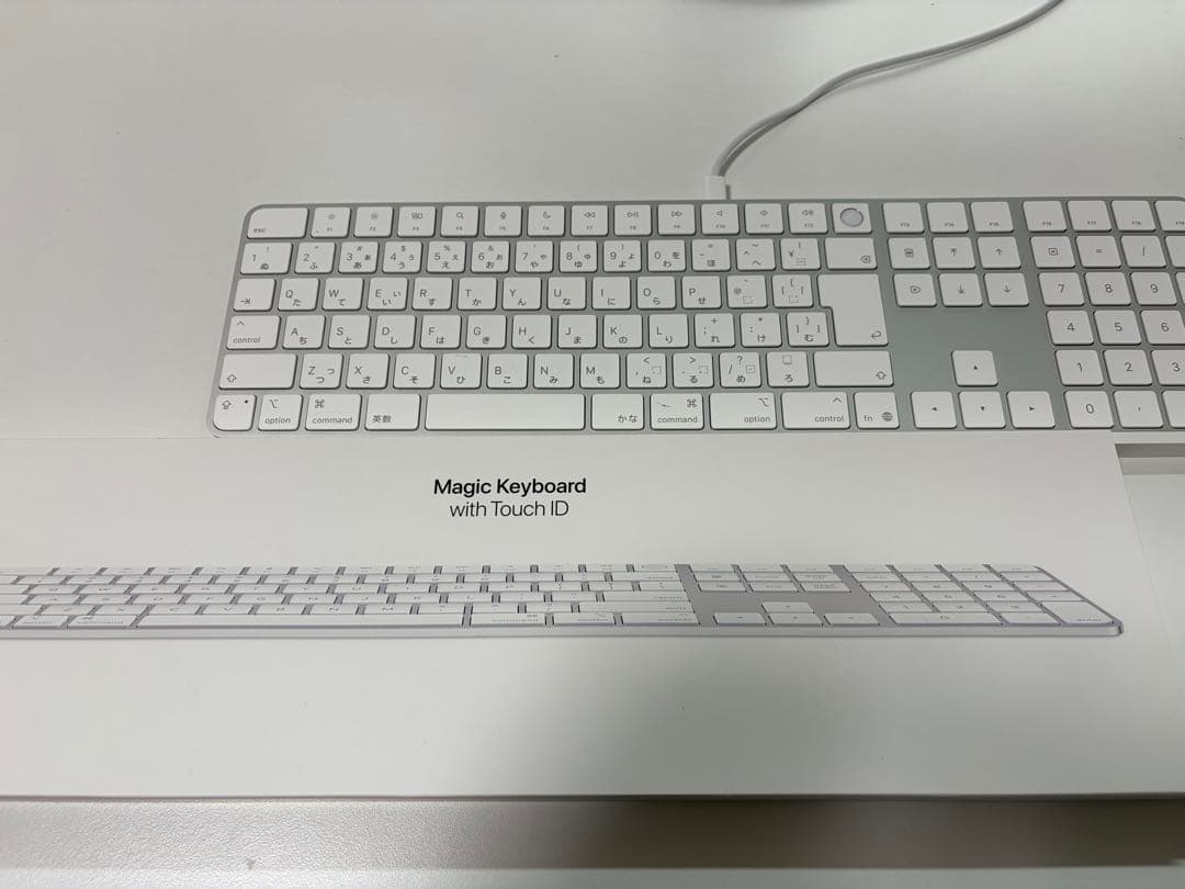 Magic Keyboard テンキー付き　Touch ID搭載