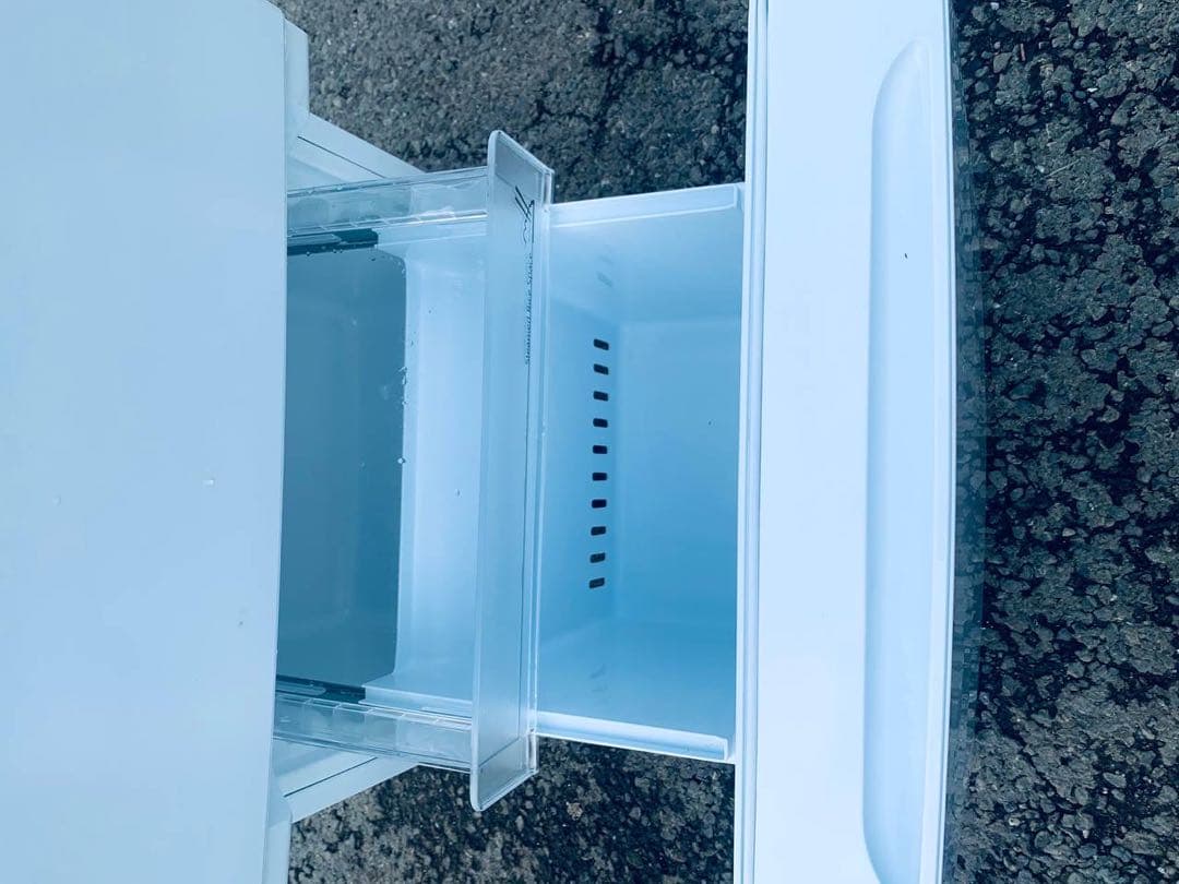 ♦YAMADA ノンフロン冷凍冷蔵庫【2020年製】YRZ-F15G1