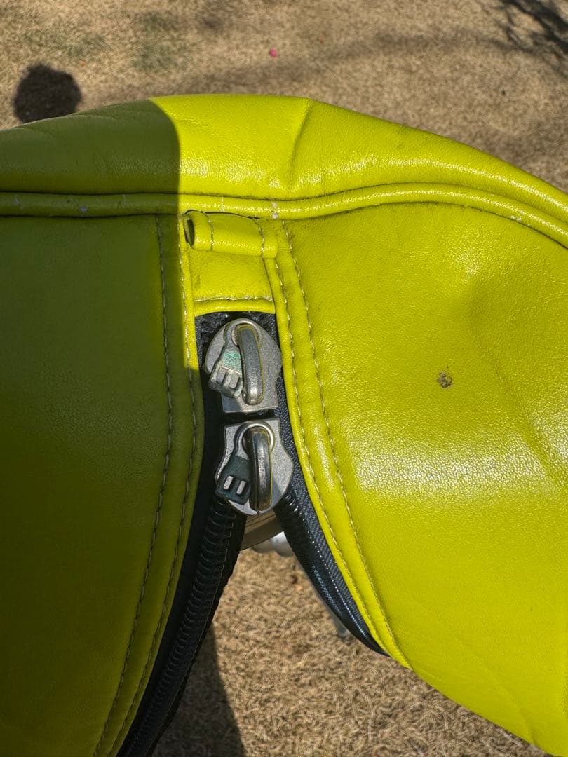 ゼクシオゴルフセット一式とパーリーゲイツバック