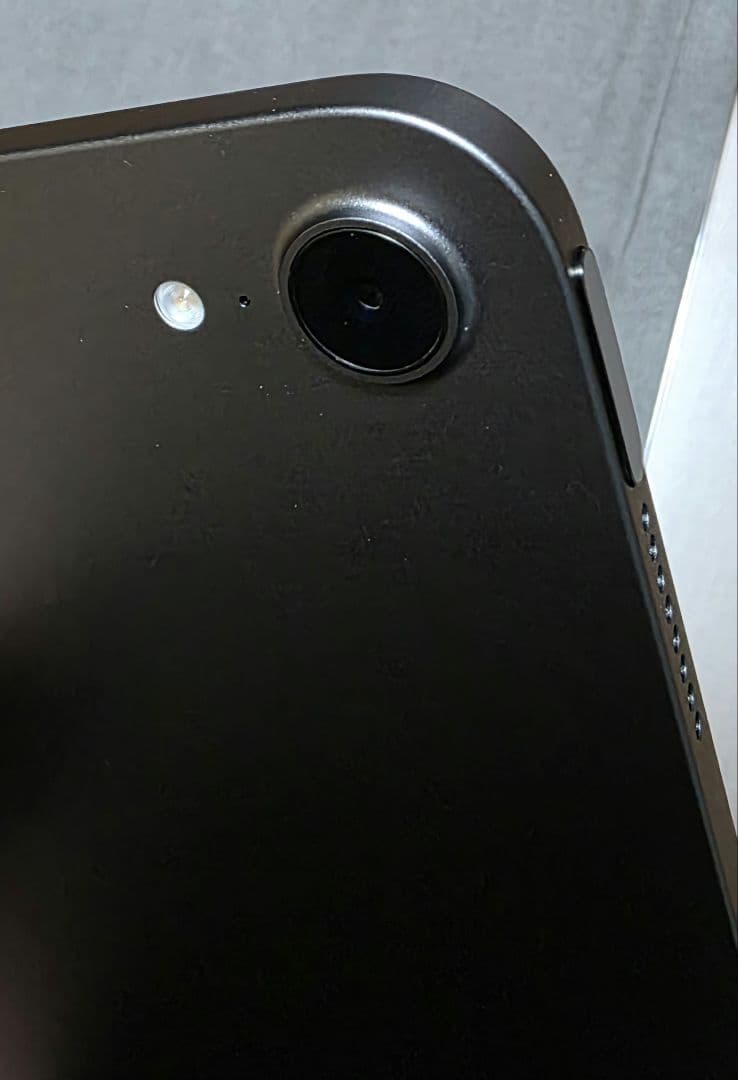 Apple iPad mini第7世代 スペースグレー　ケース付き