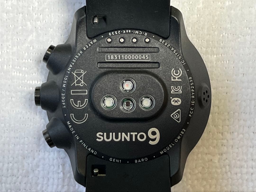 SUUNTO 9 BARO BLACK 腕時計(デジタル)