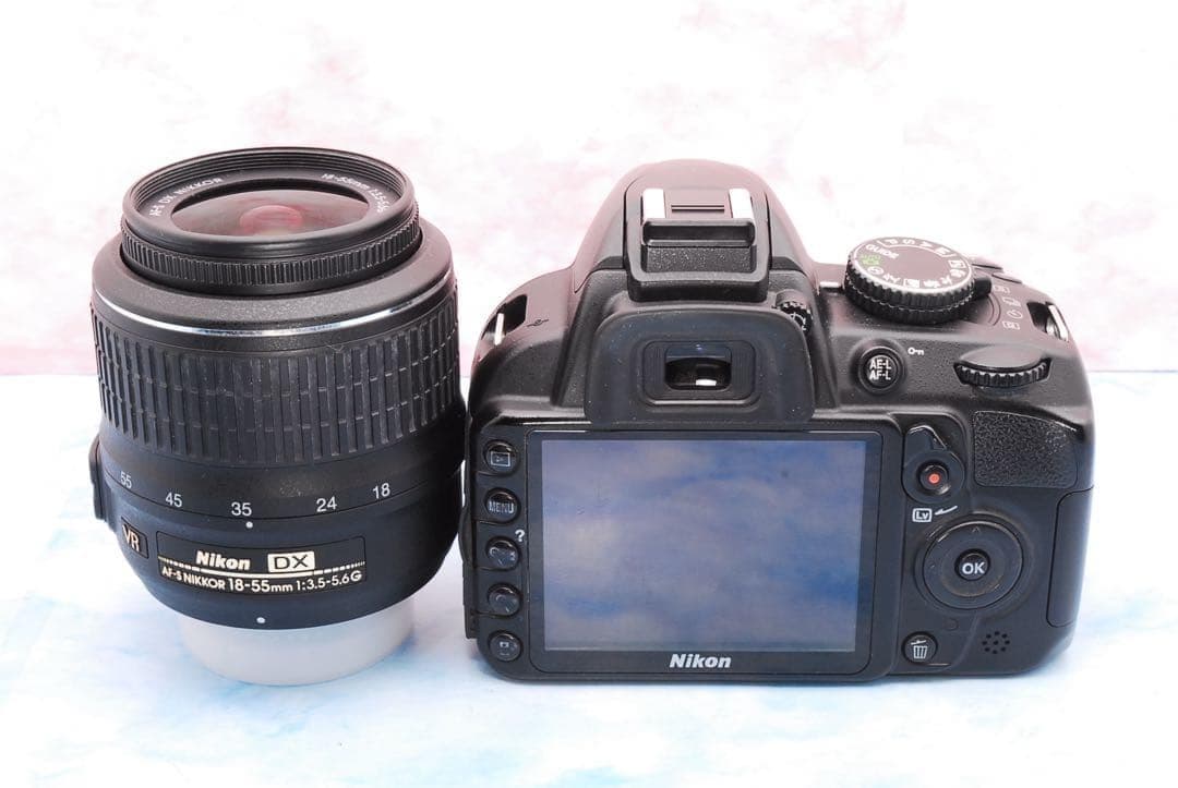 Nikon D3100★初心者向け★手ぶれ補正レンズ付★一眼レフカメラ