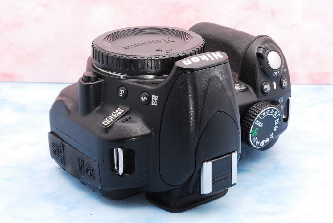 Nikon D3100★初心者向け★手ぶれ補正レンズ付★一眼レフカメラ