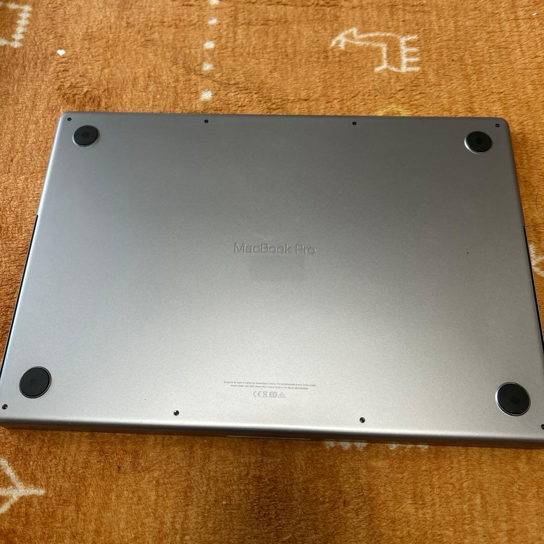 MacBookPro 16インチ M1 16/500GB 16コア